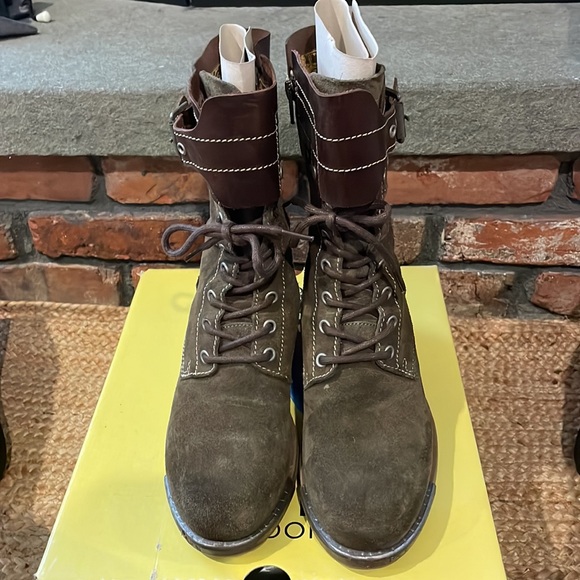 Fly London Lace Up Lask Combat Style Boot size 39 - Picture 3 of 3